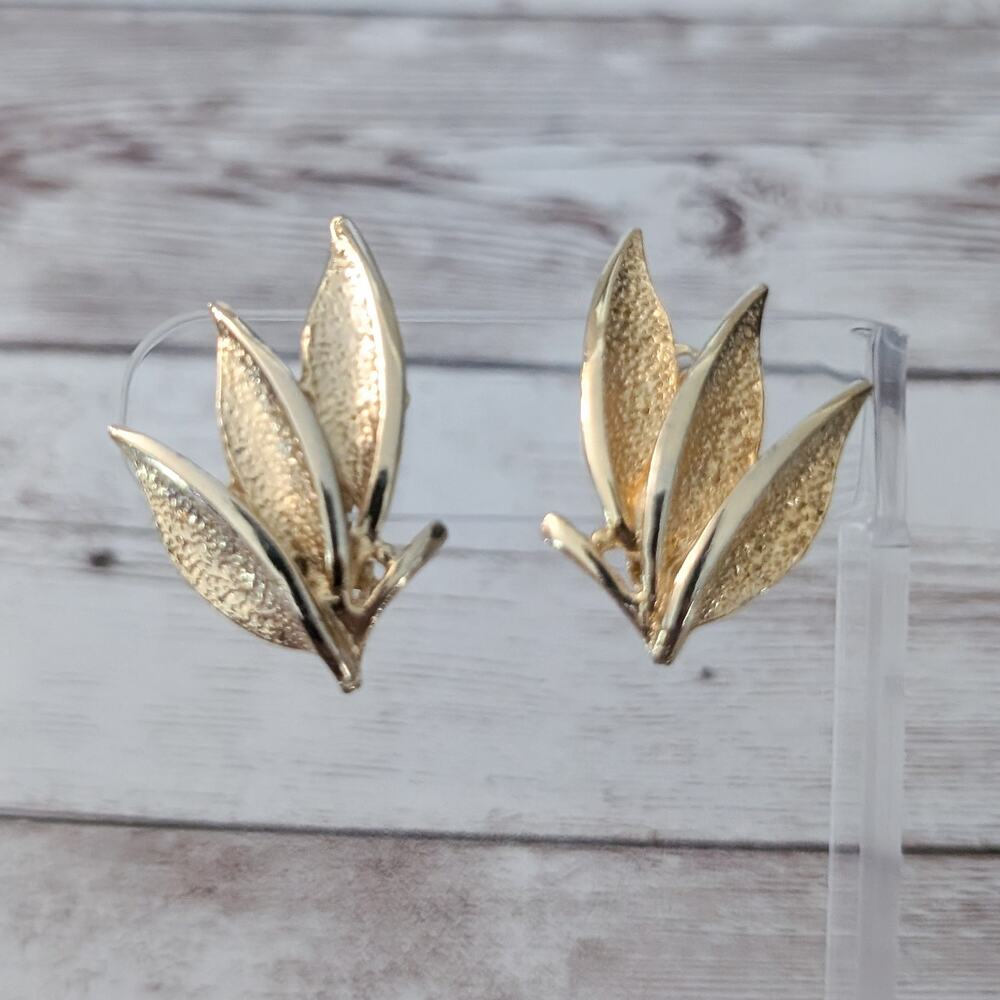 Vintage Clip On Earrings Large Gold Tone Three Leaves 1 & 3/8"